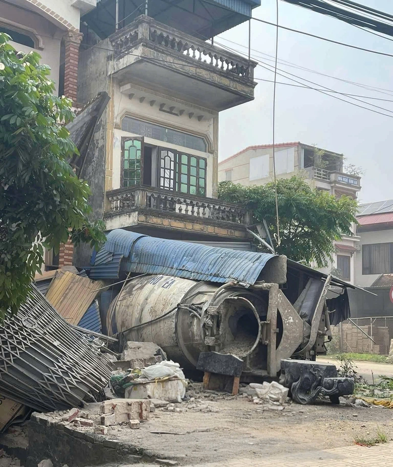 Th&aacute;i Nguy&ecirc;n: Tai nạn giữa xe đầu k&eacute;o v&agrave; xe bồn b&ecirc; t&ocirc;ng, 1 người tử vong- Ảnh 2.