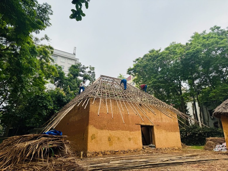 Độc đ&aacute;o nh&agrave; tr&igrave;nh tường, lưu giữ hồn cốt văn h&oacute;a người H&agrave; Nh&igrave; giữa l&ograve;ng H&agrave; Nội- Ảnh 2.