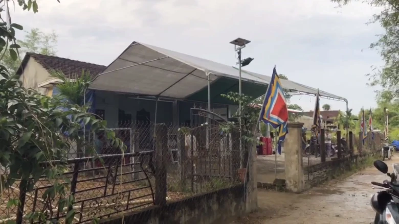 Quảng Ng&atilde;i: Tr&ecirc;n đường chở l&uacute;a về nh&agrave;, người đ&agrave;n &ocirc;ng bị s&eacute;t đ&aacute;nh tử vong- Ảnh 2.