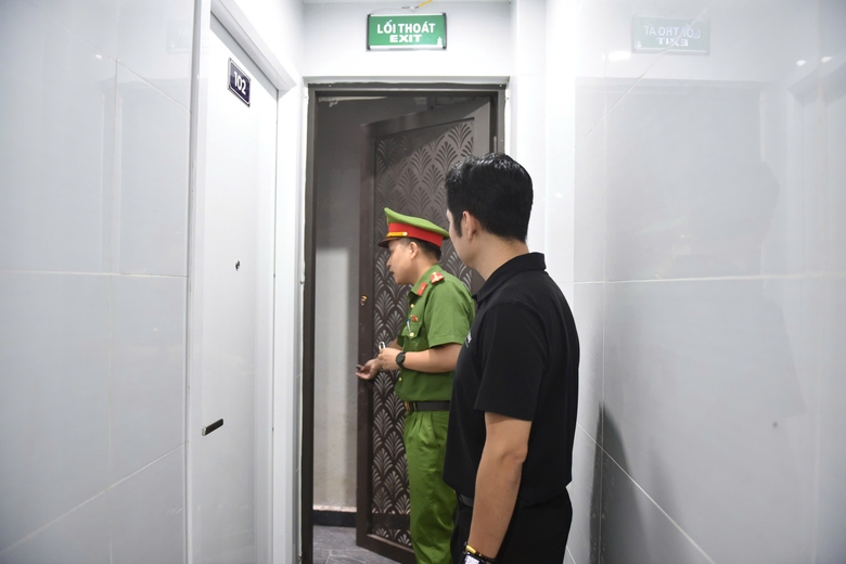 H&agrave; Nội: Cảnh s&aacute;t kiểm tra hơn 1.700 nh&agrave; trọ, chấn chỉnh nhiều cơ sở vi phạm PCCC- Ảnh 2.