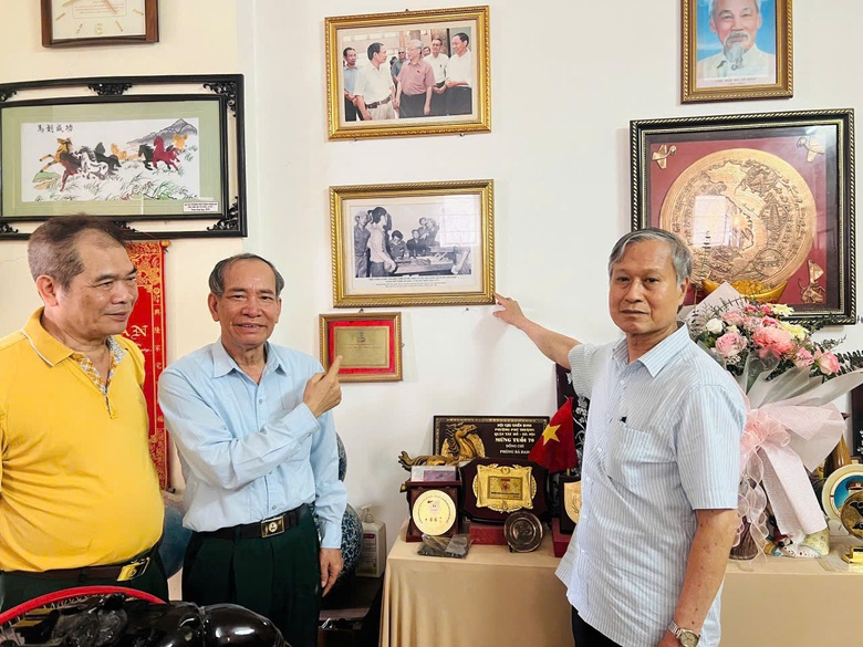 Nh&acirc;n chứng kể thời khắc tổng thống Dương Văn Minh tuy&ecirc;n bố đầu h&agrave;ng- Ảnh 4.