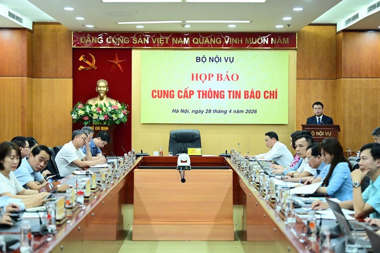 Tiếp tục tham mưu sắp xếp c&aacute;c tổ chức b&ecirc;n trong của c&aacute;c bộ, cơ quan Trung ương - Ảnh 1.