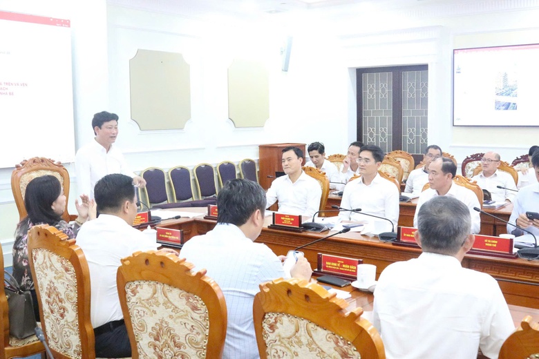 TP.HCM tăng tốc chỉnh trang đ&ocirc; thị, quyết liệt di dời nh&agrave; ven k&ecirc;nh rạch- Ảnh 3.