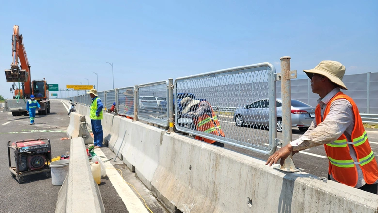 Ch&iacute;nh thức th&ocirc;ng xe 88km cao tốc Bắc - Nam qua Quảng Ng&atilde;i- Ảnh 12.