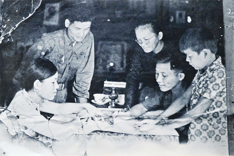 &ldquo;Tấm bản đồ của m&aacute;&rdquo; v&agrave; b&agrave;i học &ldquo;thế trận l&ograve;ng d&acirc;n&rdquo;- Ảnh 2.