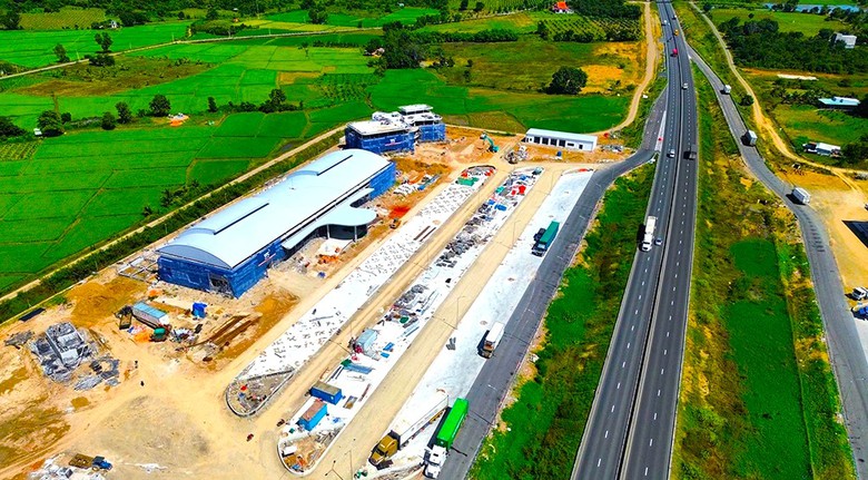 21 trạm dừng nghỉ, điểm dừng xe tr&ecirc;n cao tốc được đưa v&agrave;o hoạt động dịp 30/4- Ảnh 1.