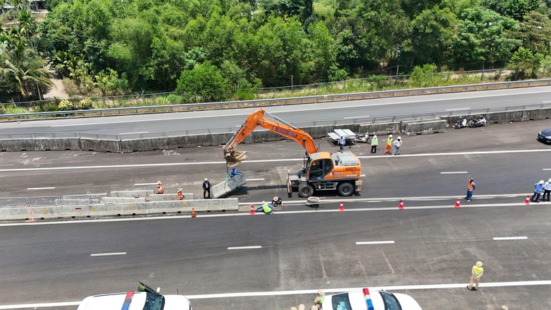 Ch&iacute;nh thức th&ocirc;ng xe 88km cao tốc Bắc - Nam qua Quảng Ng&atilde;i- Ảnh 11.