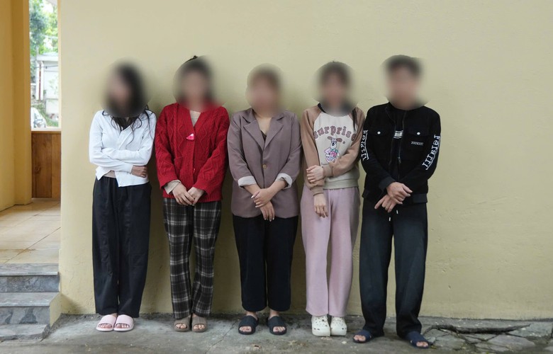 Cao Bằng: Triệt ph&aacute; nh&oacute;m đối tượng nữ livestream nội dung đồi trụy để trục lợi- Ảnh 2.