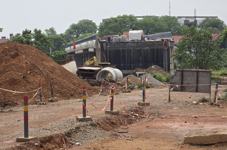 Quảng Trị: Gỡ vướng mặt bằng, ho&agrave;n th&agrave;nh dự &aacute;n đường v&agrave; cầu vượt đường sắt trong năm 2026- Ảnh 10.