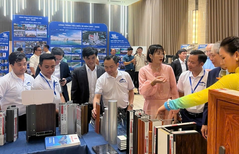 Li&ecirc;n kết hệ sinh th&aacute;i ng&agrave;nh cửa: Hướng đi mới của doanh nghiệp x&acirc;y dựng- Ảnh 1.