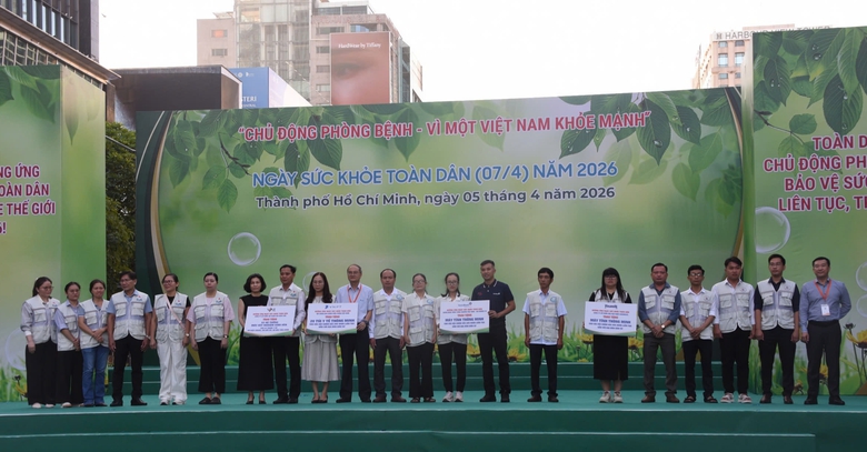 TP.HCM: Đồng loạt khám, tầm soát bệnh lý miễn phí cho người dân tại 64 phường, xã- Ảnh 2. TP.HCM: Đồng loạt khám, tầm soát bệnh lý miễn phí cho người dân tại 64 phường, xã- Ảnh 2.