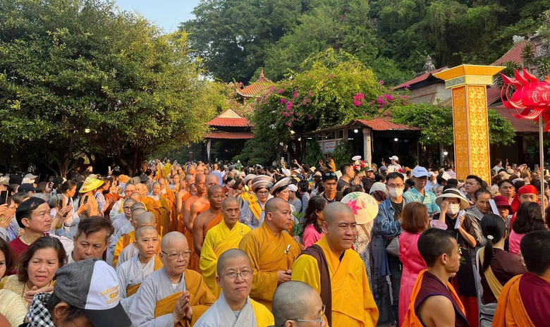 Kh&ocirc;ng gian văn h&oacute;a t&acirc;m linh đặc sắc ở lễ hội Qu&aacute;n Thế &Acirc;m Ngũ H&agrave;nh Sơn 2026- Ảnh 4.