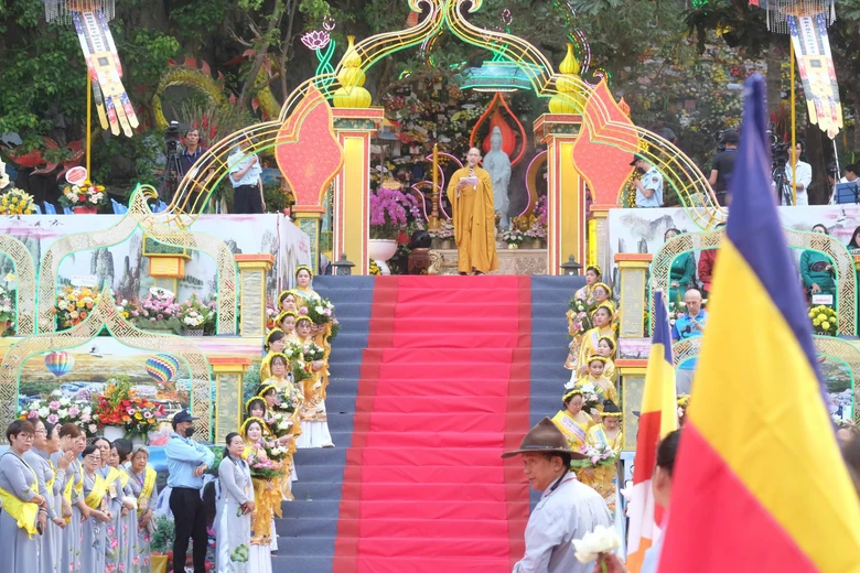 Kh&ocirc;ng gian văn h&oacute;a t&acirc;m linh đặc sắc ở lễ hội Qu&aacute;n Thế &Acirc;m Ngũ H&agrave;nh Sơn 2026- Ảnh 10.