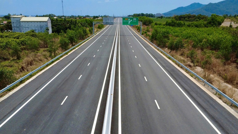 Th&ecirc;m một nh&agrave; thầu chậm thi c&ocirc;ng cao tốc Bi&ecirc;n Ho&agrave; - Vũng T&agrave;u bị cảnh b&aacute;o- Ảnh 1.