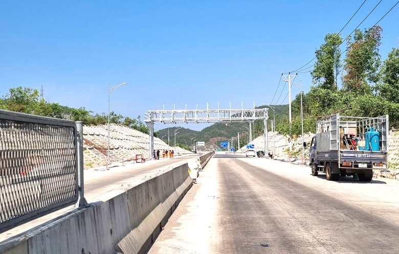 Nỗ lực đưa cao tốc Quy Nhơn - Ch&iacute; Thạnh v&agrave;o khai th&aacute;c trước 30/4- Ảnh 7.