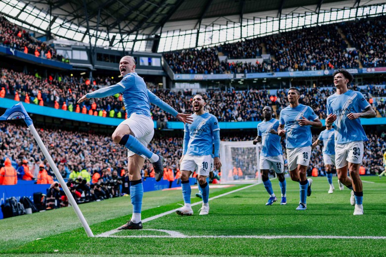 Cổ động vi&ecirc;n nghi ngờ kết quả bốc thăm FA Cup bị d&agrave;n xếp- Ảnh 1.