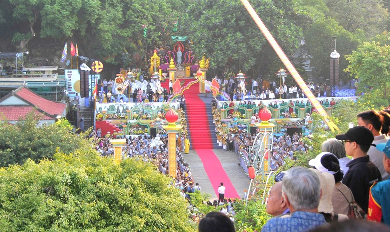 Kh&ocirc;ng gian văn h&oacute;a t&acirc;m linh đặc sắc ở lễ hội Qu&aacute;n Thế &Acirc;m Ngũ H&agrave;nh Sơn 2026- Ảnh 1.