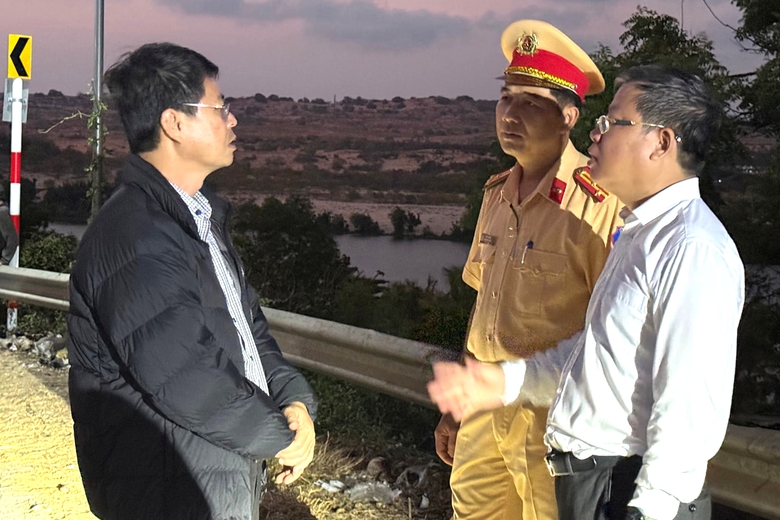 Sức khỏe các nạn nhân bị thương trong vụ xe khách rơi xuống vực ở Lâm Đồng hiện ra sao?- Ảnh 2. Sức khỏe các nạn nhân bị thương trong vụ xe khách rơi xuống vực ở Lâm Đồng hiện ra sao?- Ảnh 2.