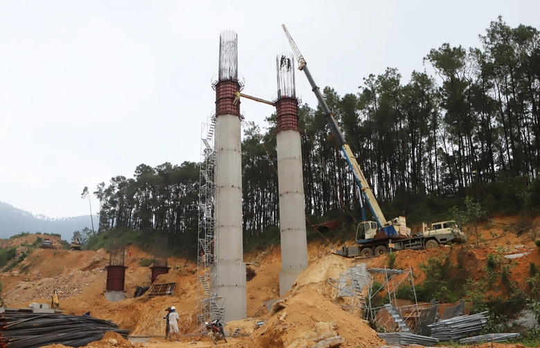 Gi&aacute; nhi&ecirc;n liệu, vật liệu tăng cao, nh&agrave; thầu hầm Thần Vũ nỗ lực duy tr&igrave; tiến độ- Ảnh 4.