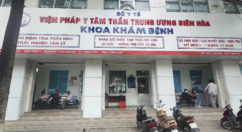 Hà Nội: Khởi tố cựu Viện trưởng Pháp y tâm thần Trung ương- Ảnh 2. Hà Nội: Khởi tố cựu Viện trưởng Pháp y tâm thần Trung ương- Ảnh 2.