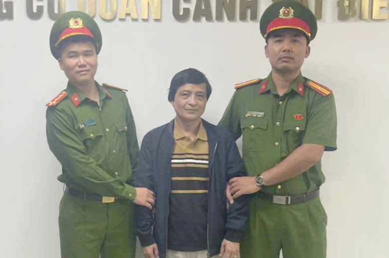 Hà Nội: Khởi tố cựu Viện trưởng Pháp y tâm thần Trung ương- Ảnh 1. Hà Nội: Khởi tố cựu Viện trưởng Pháp y tâm thần Trung ương- Ảnh 1.