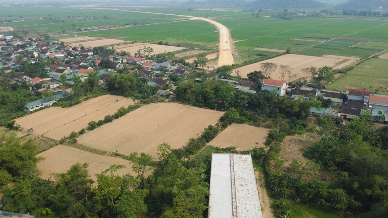 Nghệ An: Quyết tâm vượt tiến độ dự án cầu 200 tỷ bắc qua sông Lam- Ảnh 4. Nghệ An: Quyết tâm vượt tiến độ dự án cầu 200 tỷ bắc qua sông Lam- Ảnh 4.