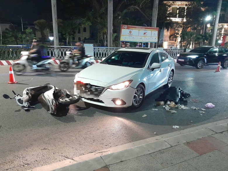 Hải Phòng: Va chạm với ô tô trên cầu Lạc Long, một phụ nữ tử vong- Ảnh 1. Hải Phòng: Va chạm với ô tô trên cầu Lạc Long, một phụ nữ tử vong- Ảnh 1.