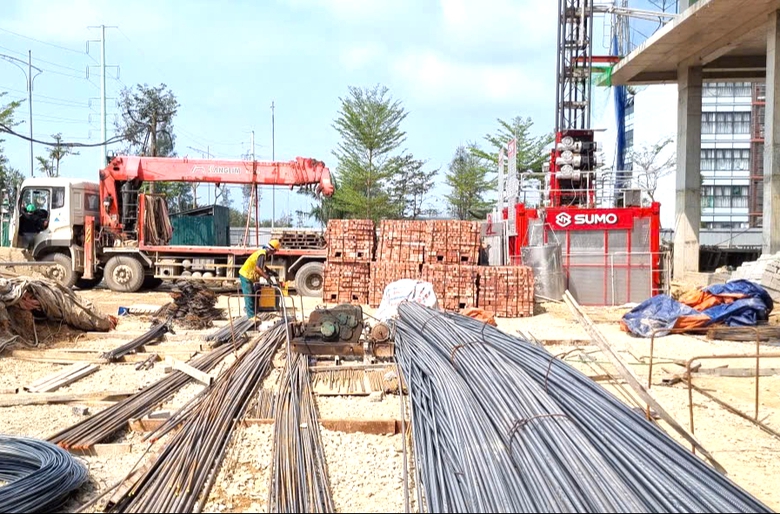 H&agrave; Tĩnh: Siết chặt an to&agrave;n lao động tr&ecirc;n c&aacute;c c&ocirc;ng tr&igrave;nh x&acirc;y dựng- Ảnh 1.