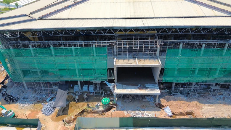 Tăng tốc hoàn thiện quảng trường 200 tỷ đồng ở Huế- Ảnh 10. Tăng tốc hoàn thiện quảng trường 200 tỷ đồng ở Huế- Ảnh 10.