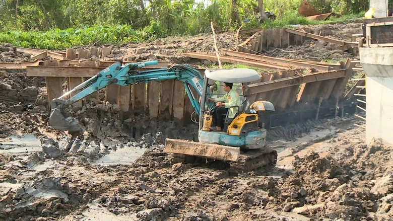 Vướng mặt bằng, Chủ tịch Cần Thơ yêu cầu xử lý dứt điểm- Ảnh 2. Vướng mặt bằng, Chủ tịch Cần Thơ yêu cầu xử lý dứt điểm- Ảnh 2.