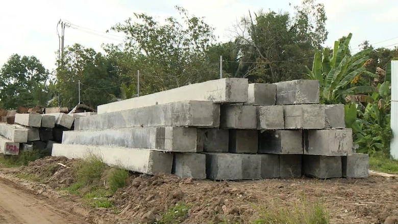 Vướng mặt bằng, Chủ tịch Cần Thơ yêu cầu xử lý dứt điểm- Ảnh 3. Vướng mặt bằng, Chủ tịch Cần Thơ yêu cầu xử lý dứt điểm- Ảnh 3.