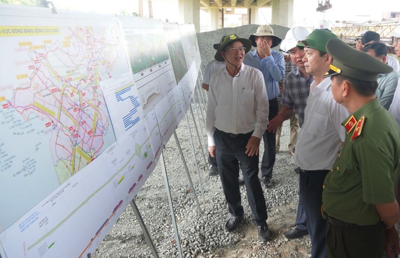 Vướng mặt bằng, Chủ tịch Cần Thơ yêu cầu xử lý dứt điểm- Ảnh 1. Vướng mặt bằng, Chủ tịch Cần Thơ yêu cầu xử lý dứt điểm- Ảnh 1.