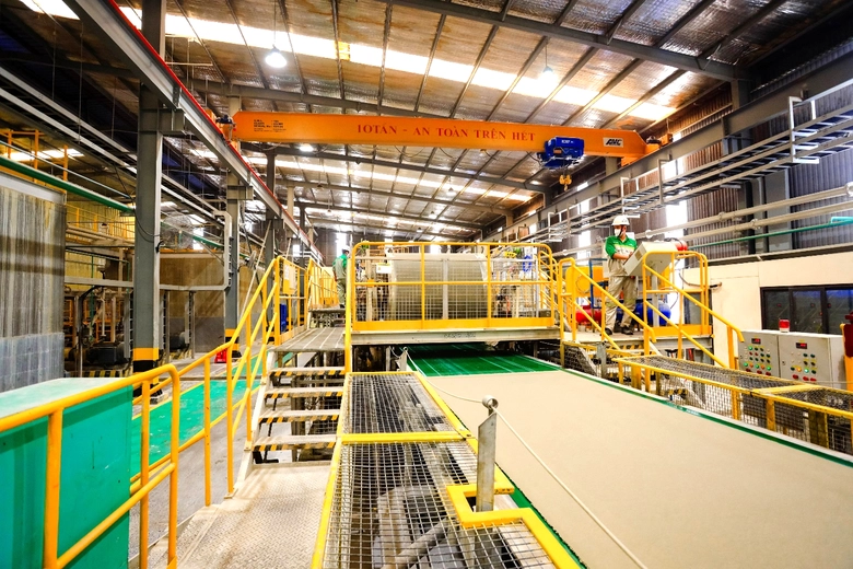 Nh&agrave; m&aacute;y tấm xi măng sợi DURAflex đạt mục ti&ecirc;u zero carbon- Ảnh 2.