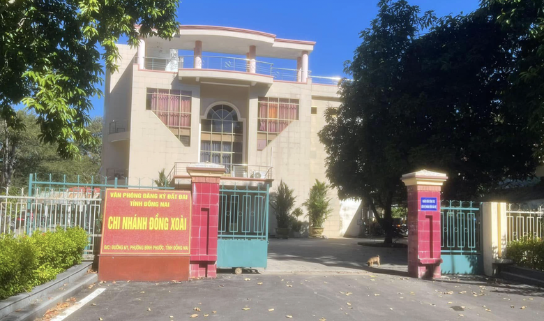Đồng Nai: Tận dụng trụ sở d&ocirc;i dư, bố tr&iacute; nơi l&agrave;m việc cho c&aacute;n bộ lĩnh vực đất đai- Ảnh 1.