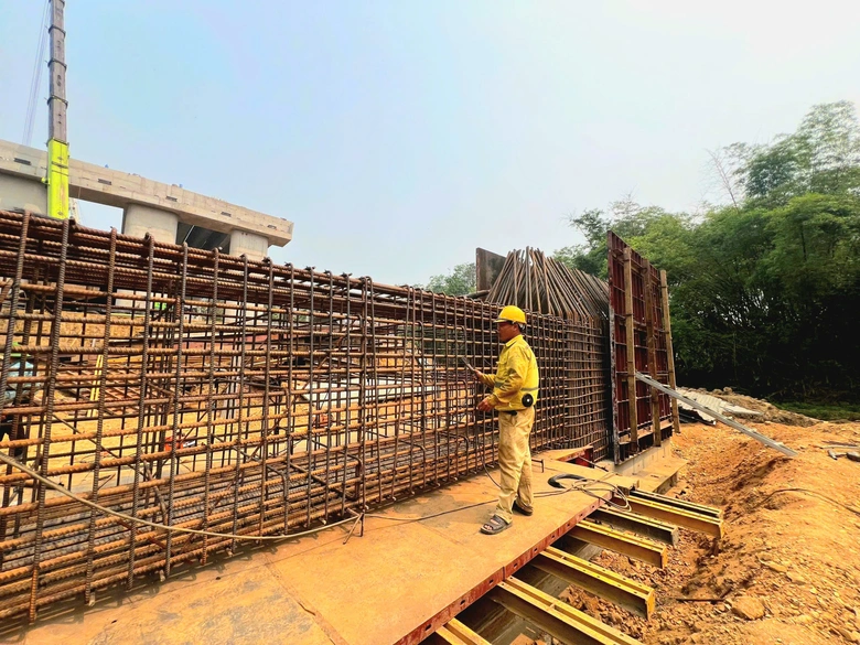 Giữ nhịp thi công dự án gần 7.000 tỷ đồng tại Thái Nguyên- Ảnh 3. Giữ nhịp thi công dự án gần 7.000 tỷ đồng tại Thái Nguyên- Ảnh 3.