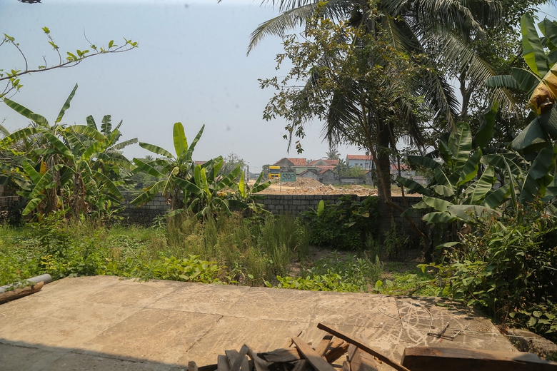 Nghệ An: Cầu trăm tỷ chưa thể lưu thông vì vướng mặt bằng làm đường dẫn- Ảnh 4. Nghệ An: Cầu trăm tỷ chưa thể lưu thông vì vướng mặt bằng làm đường dẫn- Ảnh 4.