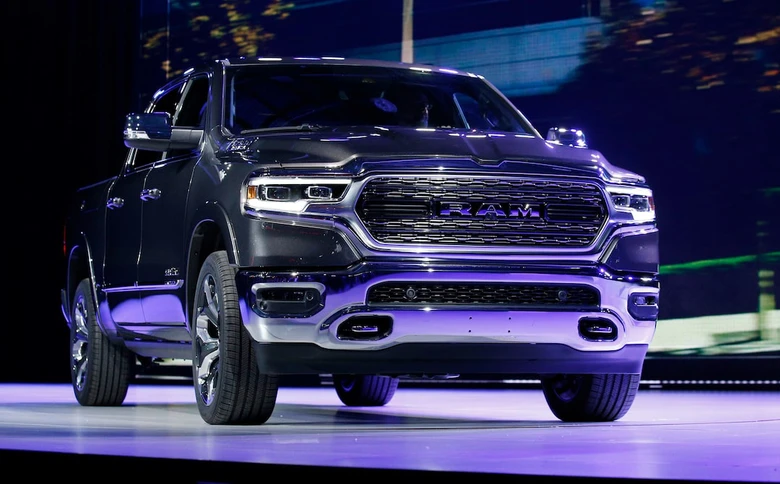 Ba h&atilde;ng xe Mỹ lo xe b&aacute;n tải cỡ lớn kh&ocirc;ng thể b&aacute;n tại Ch&acirc;u &Acirc;u- Ảnh 1.