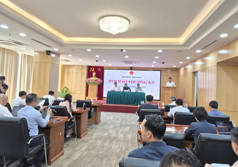 Bộ C&ocirc;ng thương triển khai giải ph&aacute;p trọng t&acirc;m th&uacute;c đẩy sản xuất - Ảnh 1.