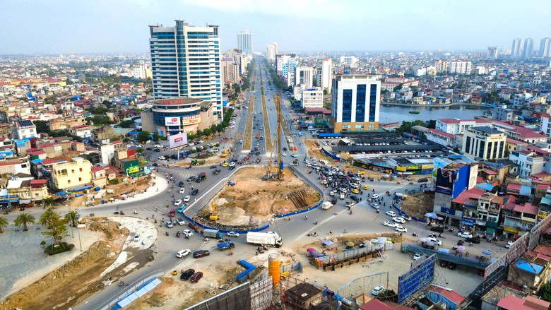 Hải Phòng: Va chạm với máy xúc, cụ bà 76 tuổi tử vong tại chỗ- Ảnh 2. Hải Phòng: Va chạm với máy xúc, cụ bà 76 tuổi tử vong tại chỗ- Ảnh 2.