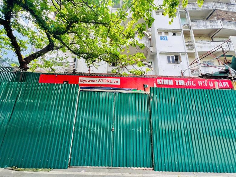 Hà Nội: Hoàn thành việc di dời, chuẩn bị phá dỡ chung cư 51 Huỳnh Thúc Kháng- Ảnh 4. Hà Nội: Hoàn thành việc di dời, chuẩn bị phá dỡ chung cư 51 Huỳnh Thúc Kháng- Ảnh 4.