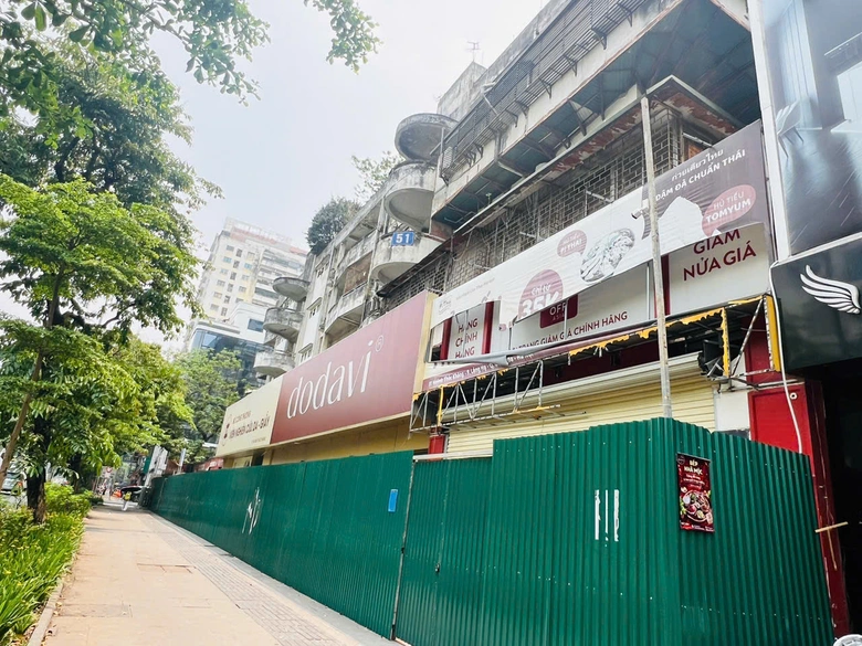 Hà Nội: Hoàn thành việc di dời, chuẩn bị phá dỡ chung cư 51 Huỳnh Thúc Kháng- Ảnh 2. Hà Nội: Hoàn thành việc di dời, chuẩn bị phá dỡ chung cư 51 Huỳnh Thúc Kháng- Ảnh 2.