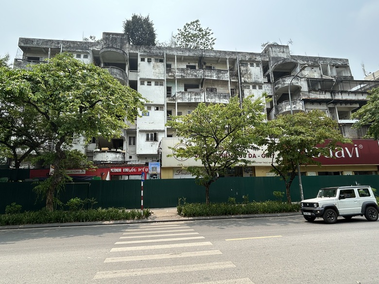 Hà Nội: Hoàn thành việc di dời, chuẩn bị phá dỡ chung cư 51 Huỳnh Thúc Kháng- Ảnh 1. Hà Nội: Hoàn thành việc di dời, chuẩn bị phá dỡ chung cư 51 Huỳnh Thúc Kháng- Ảnh 1.