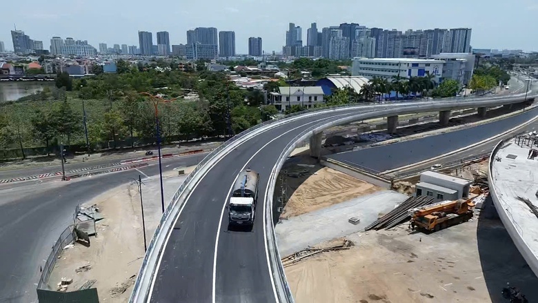 Th&ocirc;ng xe cầu vượt N3 n&uacute;t giao An Ph&uacute;, giảm tải cửa ng&otilde; ph&iacute;a Đ&ocirc;ng TP.HCM- Ảnh 1.