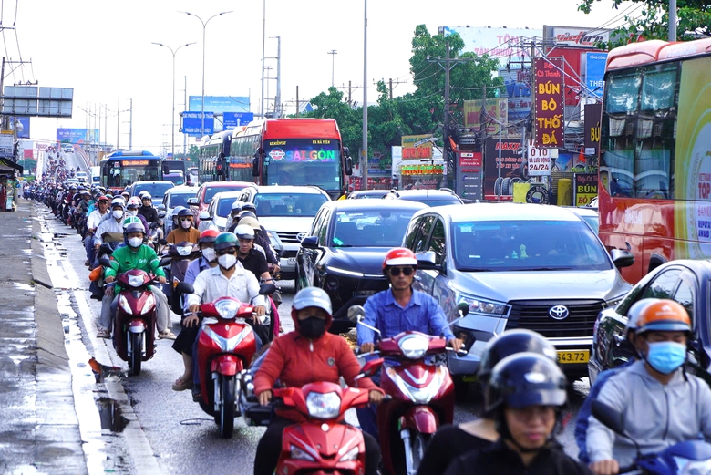 &ldquo;Mắt thần&rdquo; v&agrave; luật mới k&eacute;o giảm vi phạm giao th&ocirc;ng ở TP.HCM- Ảnh 3.