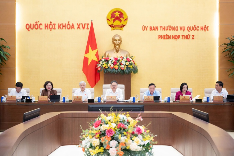 Cử tri đ&aacute;nh gi&aacute; cao việc đẩy nhanh tiến độ c&aacute;c dự &aacute;n "xương sống" của nền kinh tế- Ảnh 3.