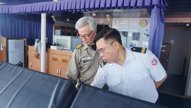 Dự thảo Bộ luật H&agrave;ng hải v&agrave; Đường thủy đề xuất nhiều quy định mới về hoạt động hoa ti&ecirc;u- Ảnh 1.