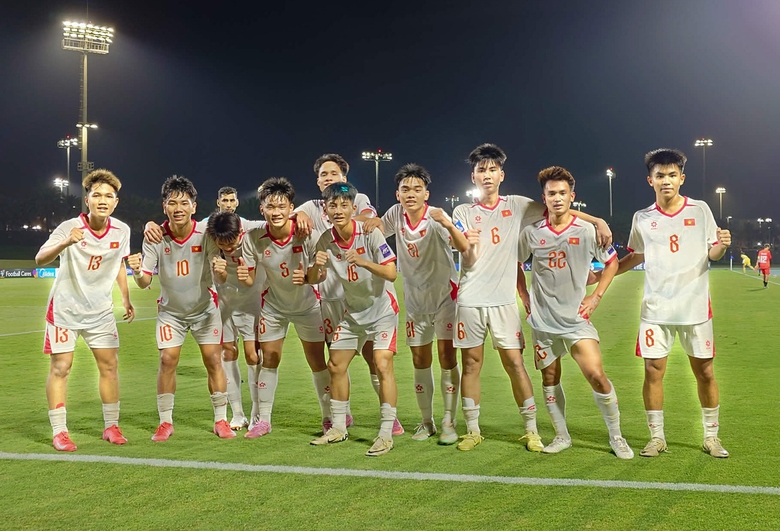 Chờ v&eacute; dự World Cup của U17 Việt Nam- Ảnh 2.