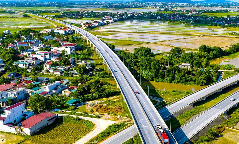 Bổ sung quy hoạch 3 tuyến cao tốc, đầu tư sau năm 2030- Ảnh 1.