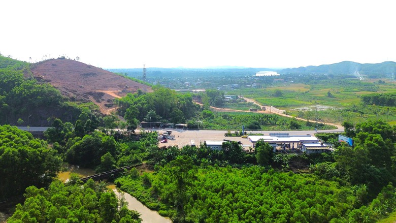 Cao tốc Cam Lộ - La Sơn: Tăng tốc thi c&ocirc;ng, nỗ lực ho&agrave;n th&agrave;nh cuối năm 2026- Ảnh 13.