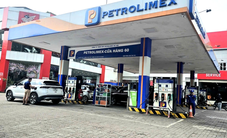 Petrolimex triển khai b&aacute;n xăng E10 tr&ecirc;n to&agrave;n hệ thống từ ng&agrave;y 20/5- Ảnh 1.